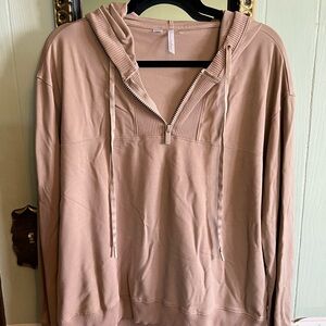 Travis Mathew women’s pullover